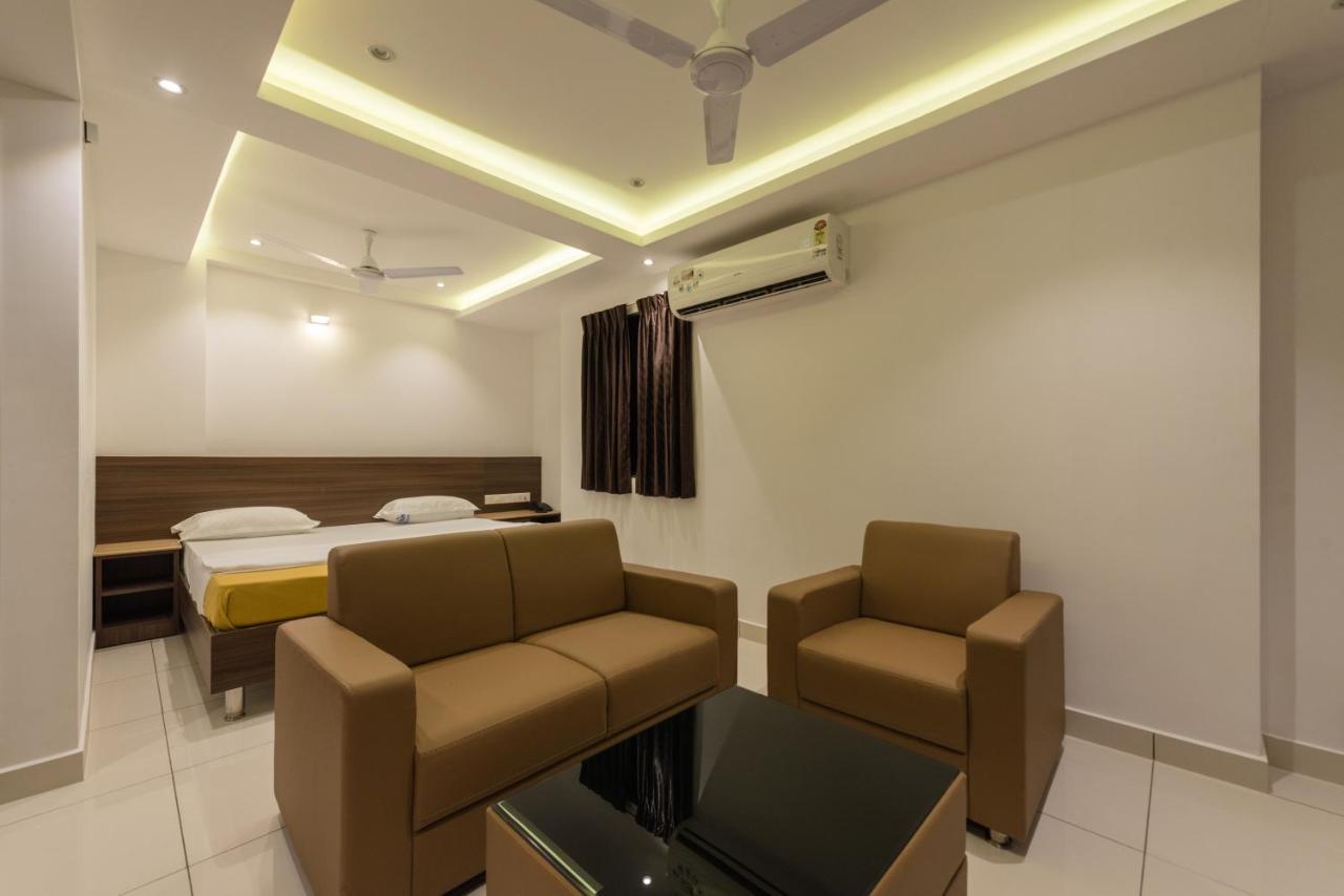 Hotel Karuna Residency Mangalore Exterior foto